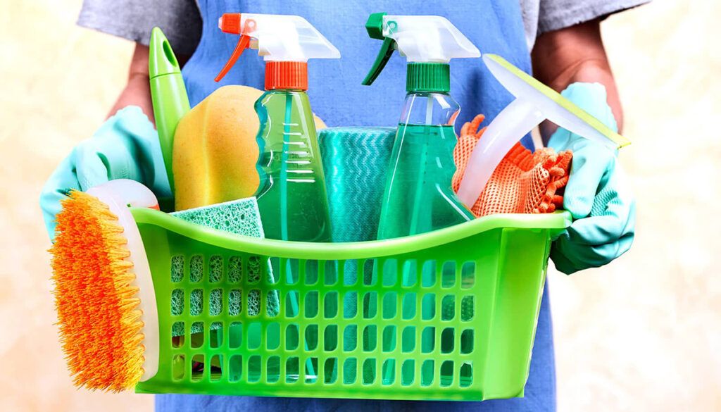 Pericol ascuns: Peste 240.000 de copii ajung la Urgențe din cauza detergenților