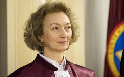 Populismul și rețelele, pericol pentru democrația din România, avertizează șefa CCR