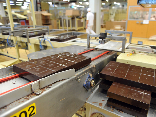 Căderea prețului la cacao: Barry Callebaut, lovită dur, pierde 17% pe bursă