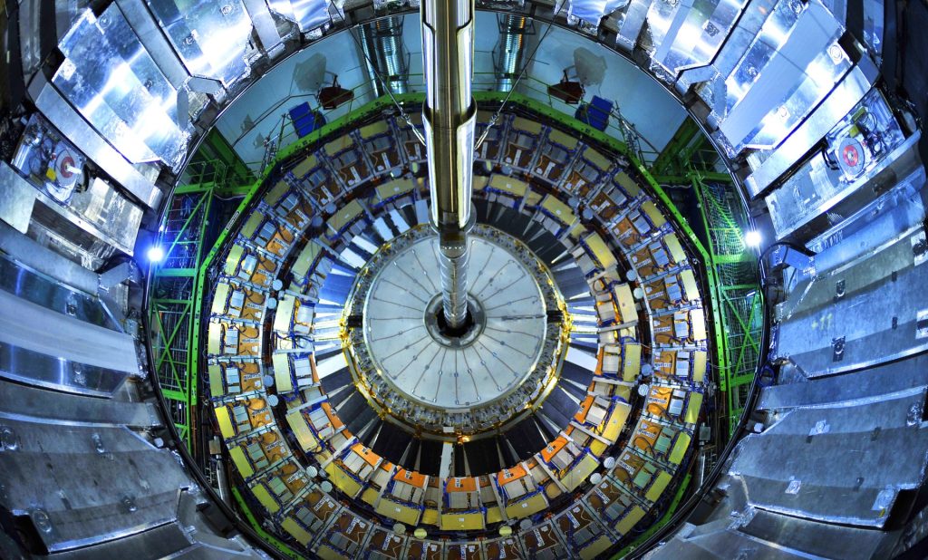 Acceleratorul mondial dezvăluie materia primordială: Ce a fost după Big Bang?