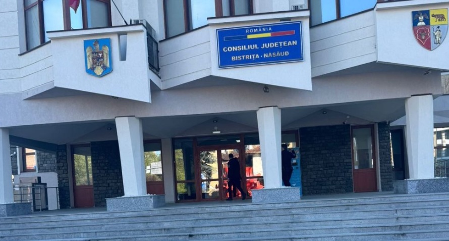 Percheziții-fulger în România și Franța: Dosar uriaș de corupție cu fonduri CJ Bistrița-Năsăud și Sălaj