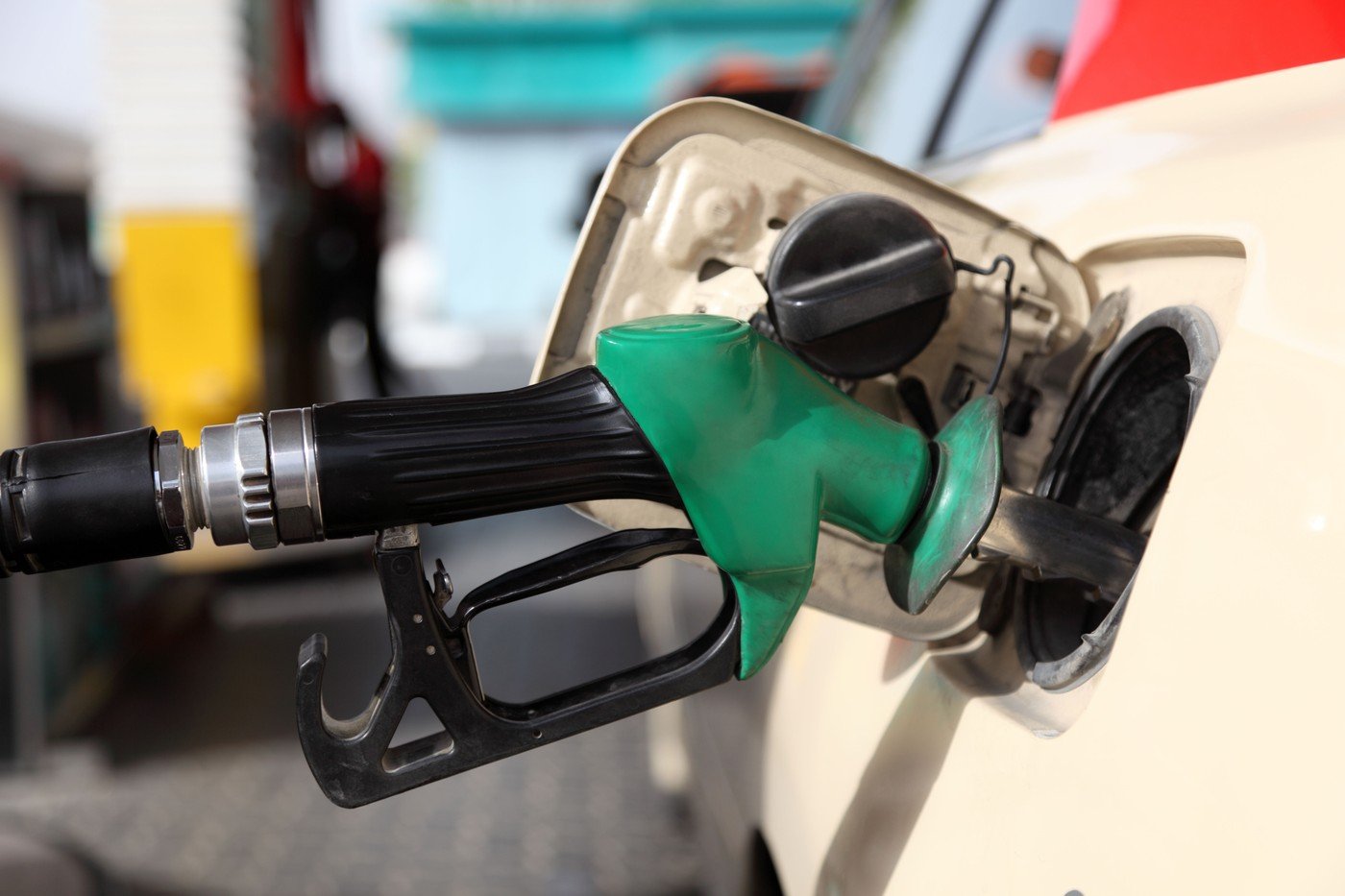 UE face apel la măsuri de urgență pentru reducerea consumului de combustibil Uniunea Europeană se confruntă cu o potențială criză energetică, determinată de riscul perturbării comerțului internațional cu petrol