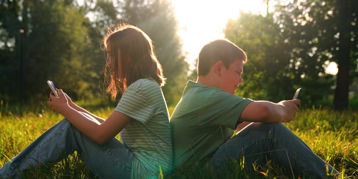 copii-ecrane-shutter_descopera-scaled.jpg - JurnalUrban