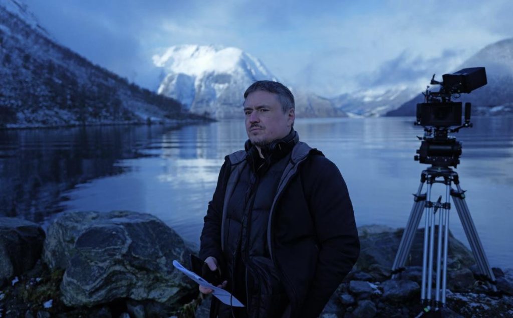 Directorul ROMÂN Cristian Mungiu revine în competiția principală a Festivalului de Film de la Cannes cu cel mai recent film al său, „Fjord”, selecționat pentru cea de-a 79-a ediție, care va avea loc în perioada 12-23 mai 2026