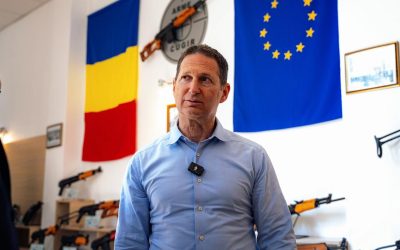 Șeful Sig Sauer, în România: Negocieri cu antreprenori locali