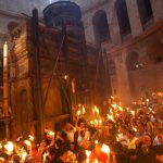 cum-va-ajunge-lumina-sfanta-in-romania-in-mijlocul-razboiului-israelului-alerta-e-9-9-speram-sa-nu-e.webp - JurnalUrban