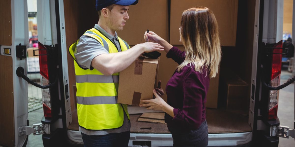 curierat.jpg - JurnalUrban