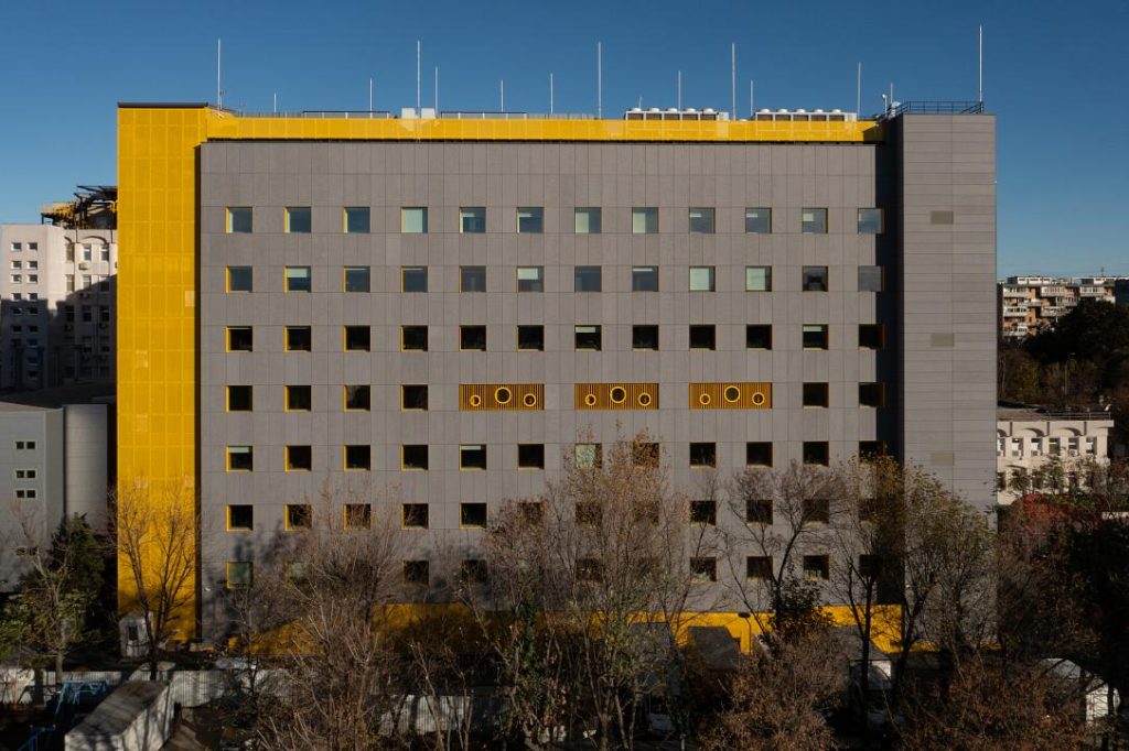 Spitalul Dăruiește Viața din București, ridicat din donații, aniversează doi ani de funcționare