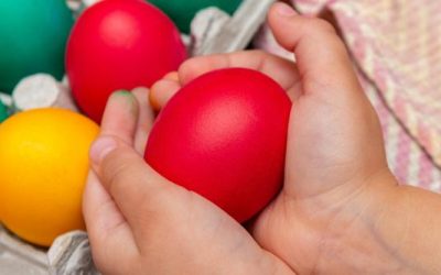 De ce ciocnim ouăle-n Paști? Semnificația ascunsă a tradiției vechi!