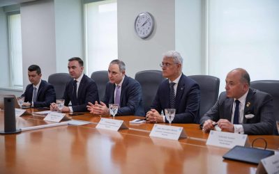Miniștrii României la Washington: Parteneriat cu Exim Bank pentru investiții strategice