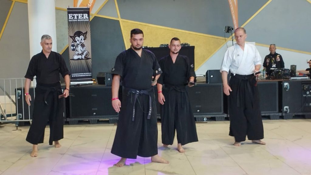 Kenjutsu la Timișoara: Arta sabiilor fascinează. Demonstrație spectaculoasă