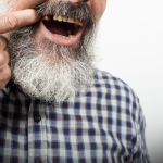 Pacientul vrea dinți noi, Rapid și fără compromisuri. Ce soluții sunt?