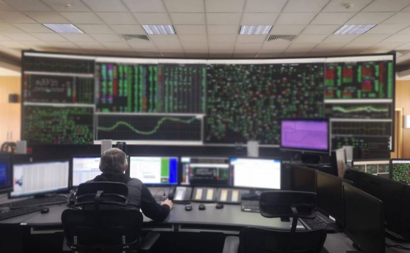 Energie electrică, consum drastic redus de Paște. Doar CNE Cernavodă produce, România exportă