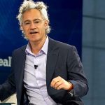 doar-doua-tipuri-de-oameni-vor-mai-reusi-in-era-ai-ce-spune-un-titan-al-inteligentei-artificiale-105.webp - JurnalUrban