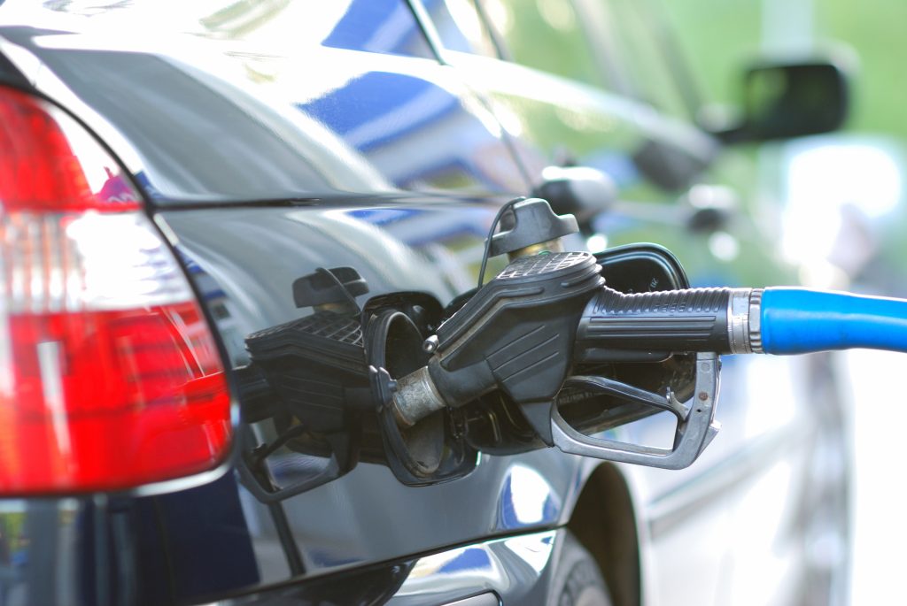 Carburanții nu se ieftinesc! Scumpiri viitoare, avertizează specialiștii