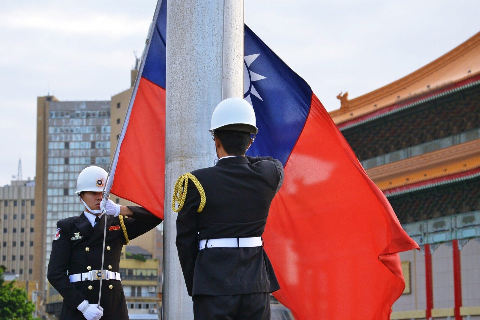 TAIWAN: Zece spioni, inclusiv militari, lucrau pentru Beijing – filmări șocante