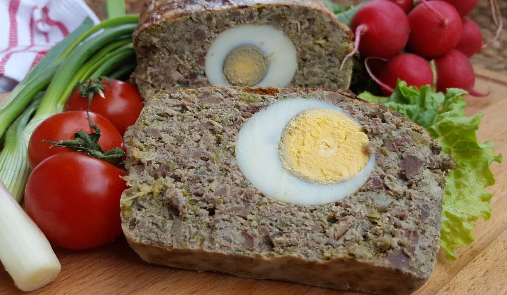 Câte calorii ascunde drobul de miel de PAȘTE. Atenție la siluetă!