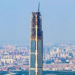 Mega-zgârie-nori de 596 de metri, finalizat după 18 ani! Un simbol nelocuit