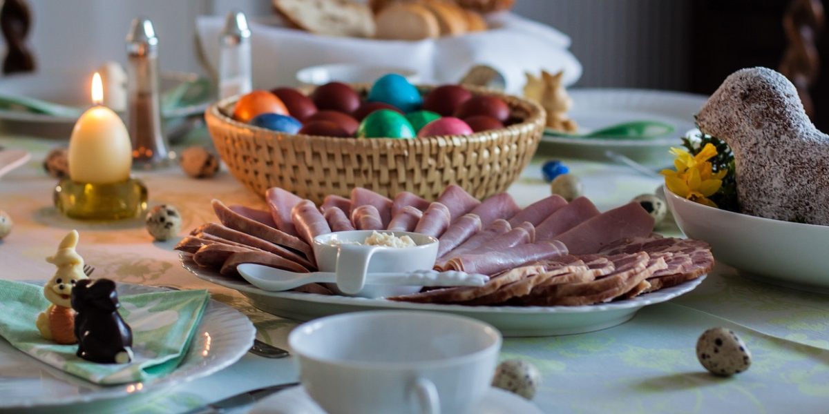 Paștele, petrecut acasă de majoritatea românilor: Bugetele, sub lupă