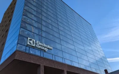 Electrolux Închide Fabrica din Ungaria: Mii de Locuri de Muncă, În Pericol
