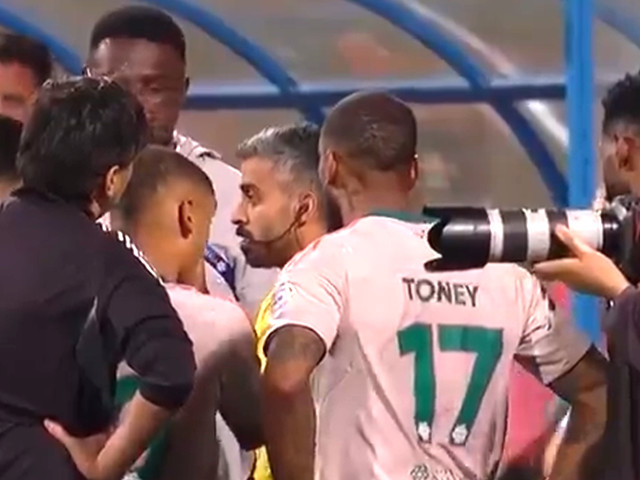 Apariția BOMBEI: Imagini EXPLOSIVE cu arbitrul acuzat de „hoție”