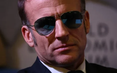Alarmă la Paris: Polițiștii, blocați la ”casa” lui Macron. Anchetă explozivă!