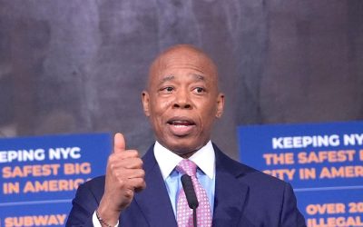 Eric Adams, fost primar NYC, cetățean albanez: „Abia aștept munții voștri”