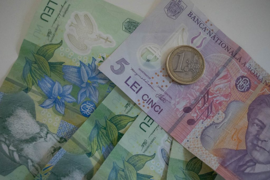 Dobânzile României, umflate de criza politică. Avertisment Bloomberg