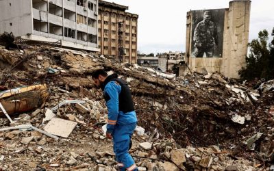 Trump: Iranul vrea pace, dar Teheran neagă. Israelul lovește marina iraniană