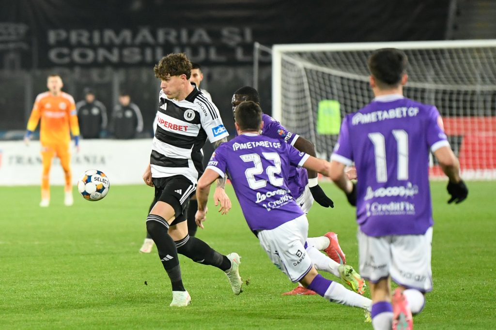 FC Argeș – U Cluj: Semifinală Cupa României, ora 19:30. „Șepcile roșii”, duel cu piteștenii