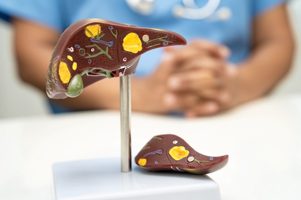 Boala SILENȚIOASĂ care lovește tinerii: Pericolul ascuns al vieții moderne