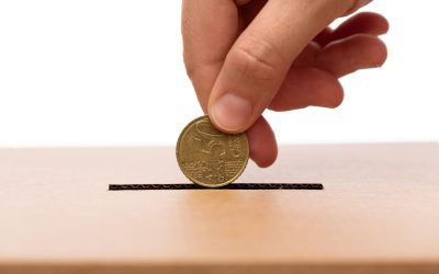 Cum scapă tinerii de dependența financiară: Sfaturi de la experți din România