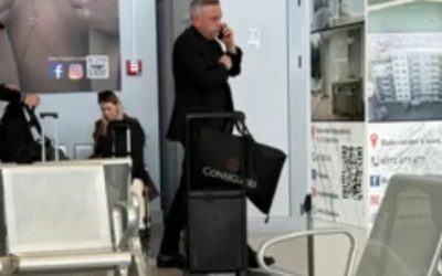 Barbu, cu geantă Louis Vuitton de 5.000 de euro: „Nu știu ce e aia!”
