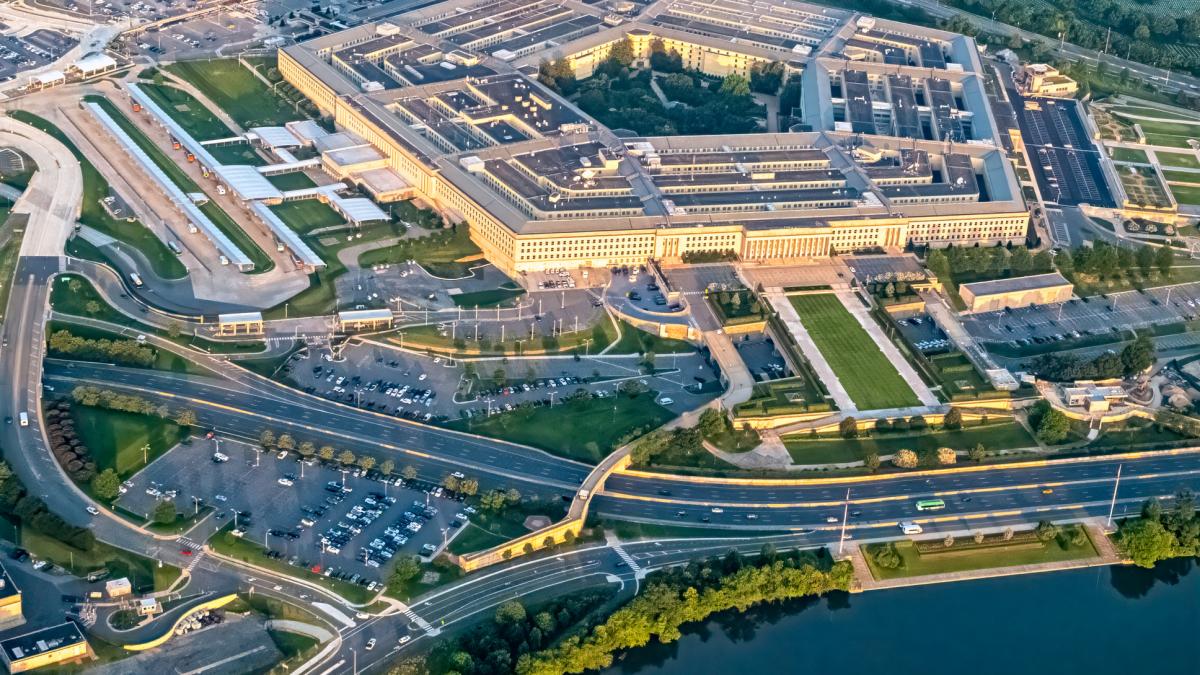 Ford și General Motors, chemate de Pentagon: Arme mai ieftine și rapide