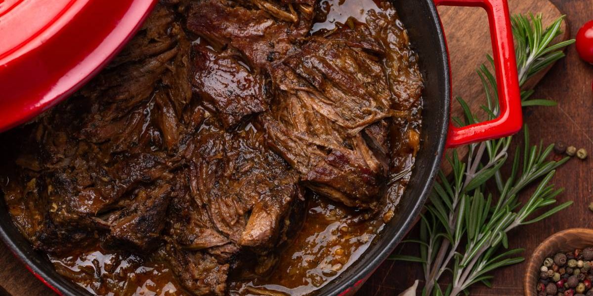 Cele mai bune condimente pentru miel: Gustul perfect, direct pe grătar