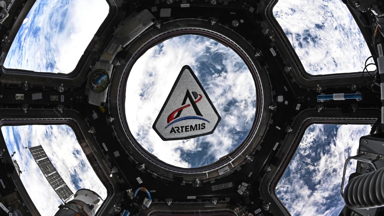 Resturile orbitale: De ce nu apar în fotografiile astronauților Imaginea spectaculoasă a Pământului din spațiu, capturată de astronauți, nu dezvăluie o „centură de gunoaie” în jurul planetei