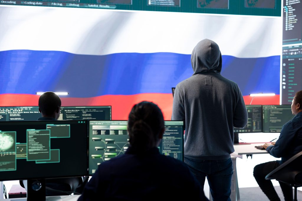 FBI și SRI au destructurat un atac cibernetic masiv, cu implicarea Rusiei Un atac informatic complex, orchestrat de actori cibernetici asociați GRU, a vizat infrastructuri critice din mai multe state occidentale