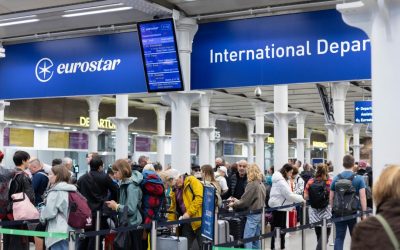 Haos pe aeroporturile din Europa: Cozi de ore din cauza sistemului Entry/Exit