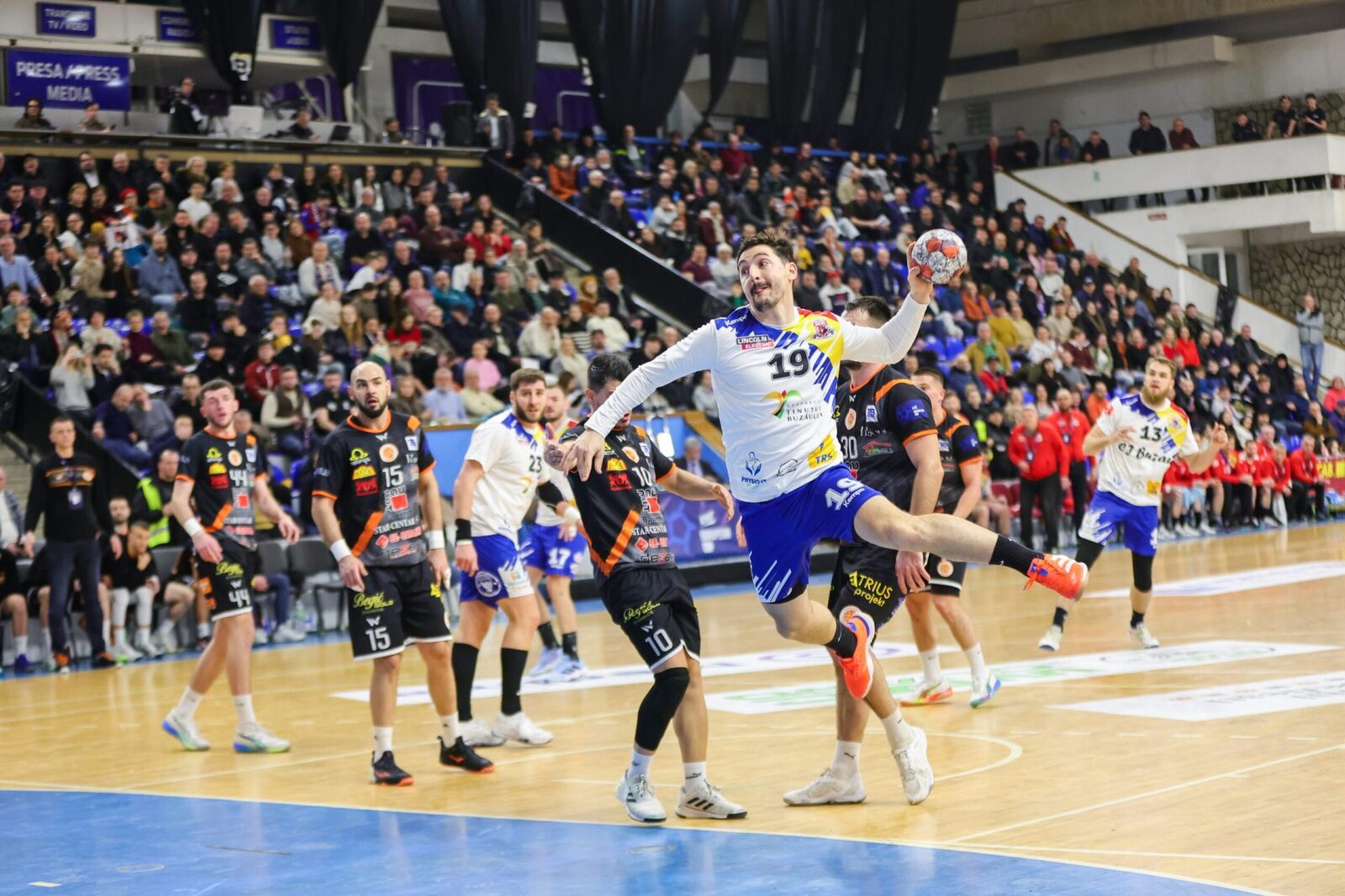 HC Buzău – Minaur Baia Mare, lupta grea pentru podium în handbalul masculin