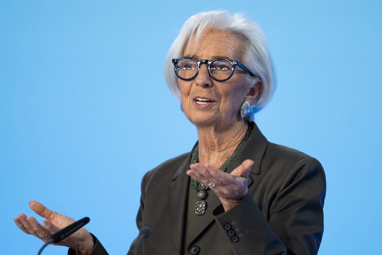 Războiul din Iran lovește: Efecte economice usturătoare, avertizează BCE. Lagarde: „Stabilitatea prețurilor, busola noastră”