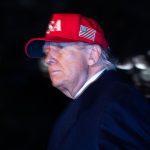 Americanii, tot mai supărați pe Donald Trump: Inflația crește, benzina se scumpește
