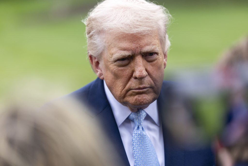 Trump vrea petrolul iranului: „aș lua, aș păstra, aș face bani”