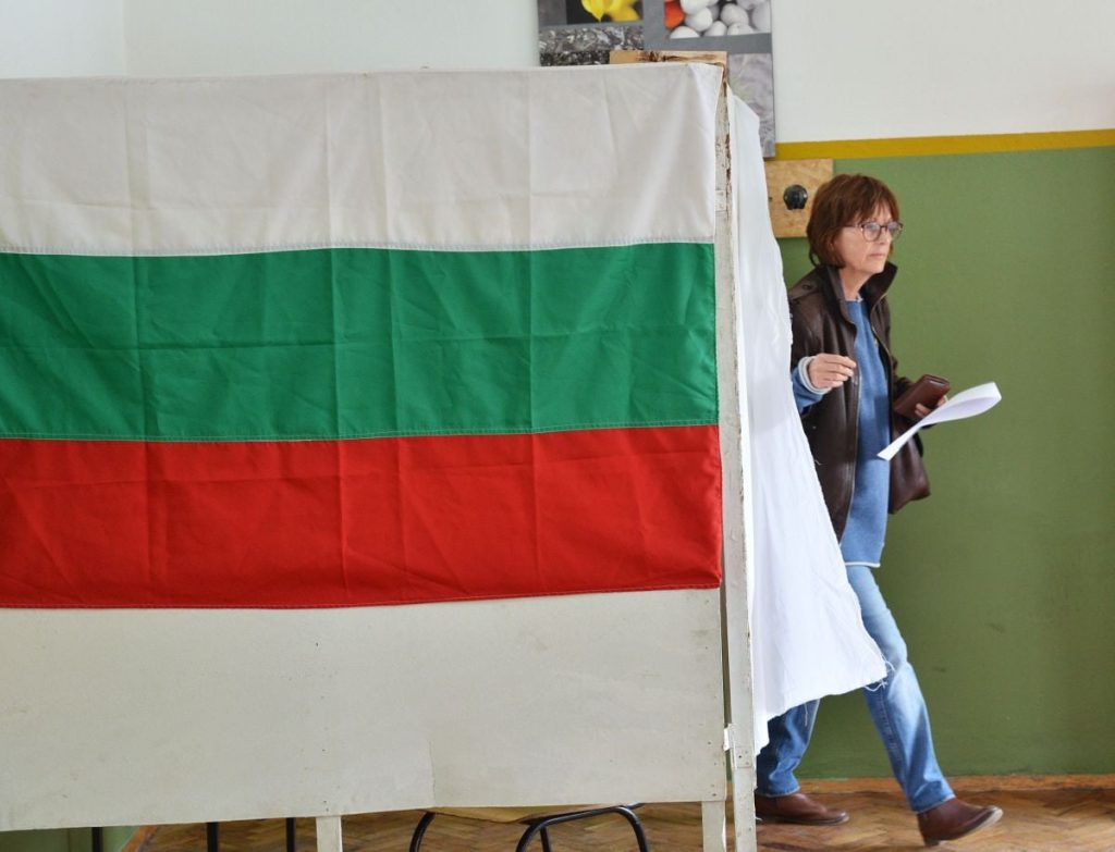 Cinci partide ajung în Parlament, unul se zbate la limită