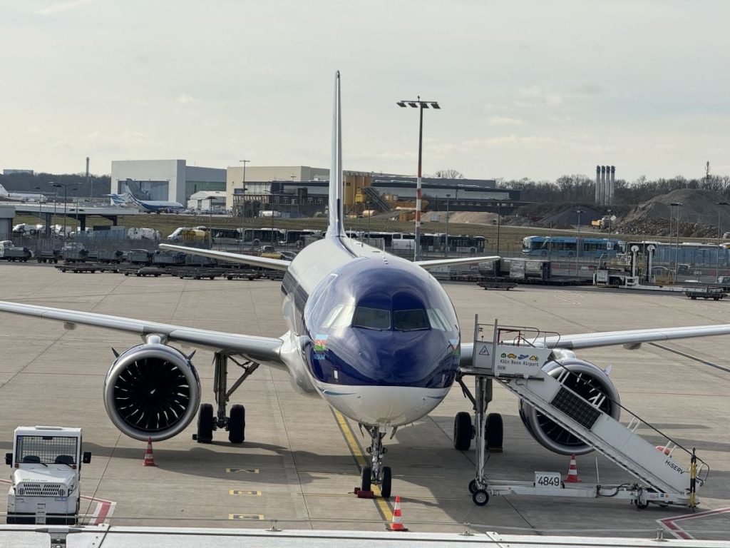 Criza kerosenului: Haos pe aeroporturi europene, vine vara de foc după ultimatumul Ormuz