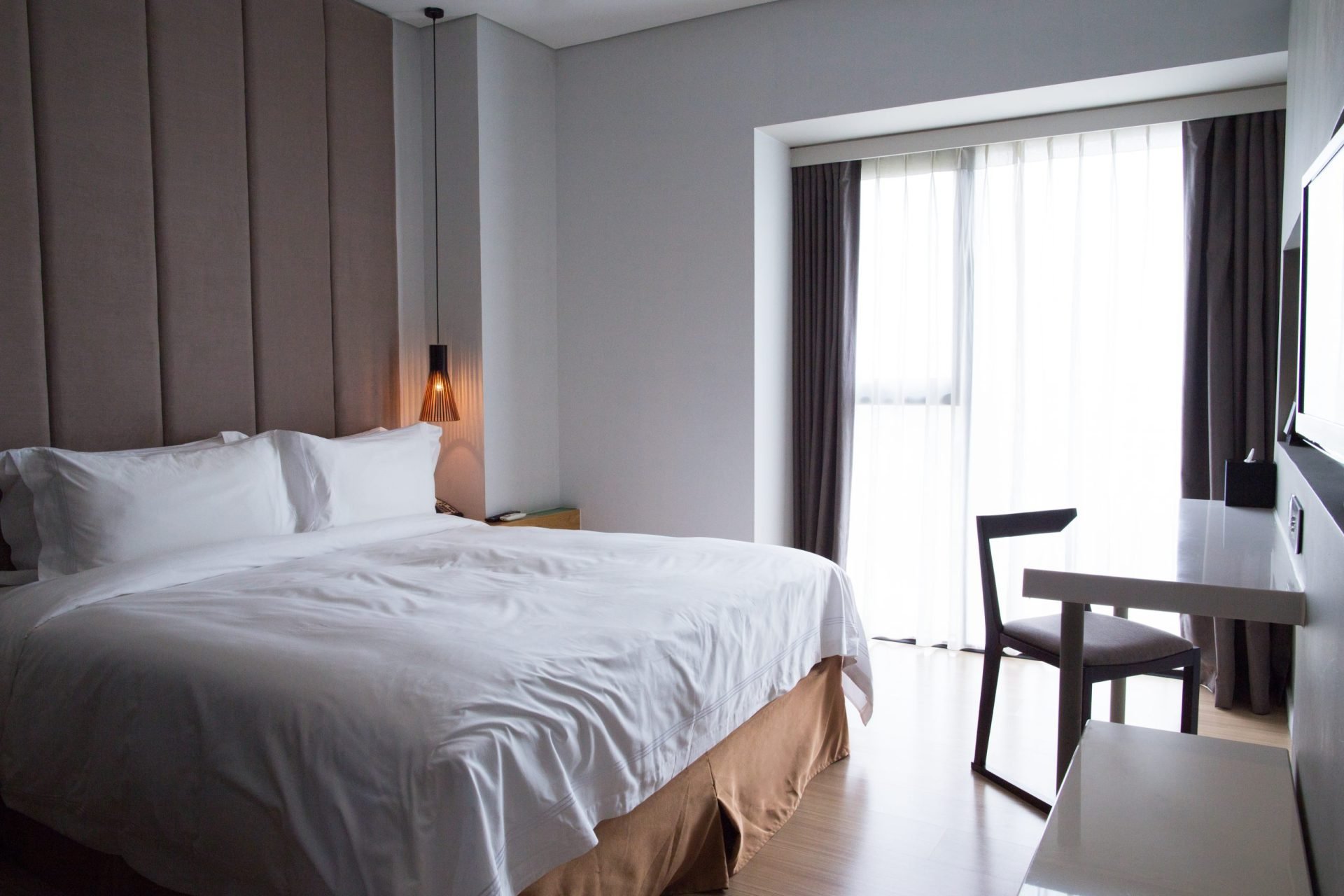# Detalii ascunse: Cum depistezi curățenia superficială într-o cameră de hotel Călătorești des și te cazezi la hoteluri? Atenție, curățenia superficială este o problemă mai frecventă decât crezi