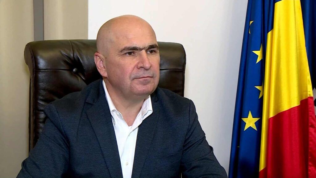 Bolojan, în corzi: Guvernarea pe muchie de cuțit după ruptura cu PSD