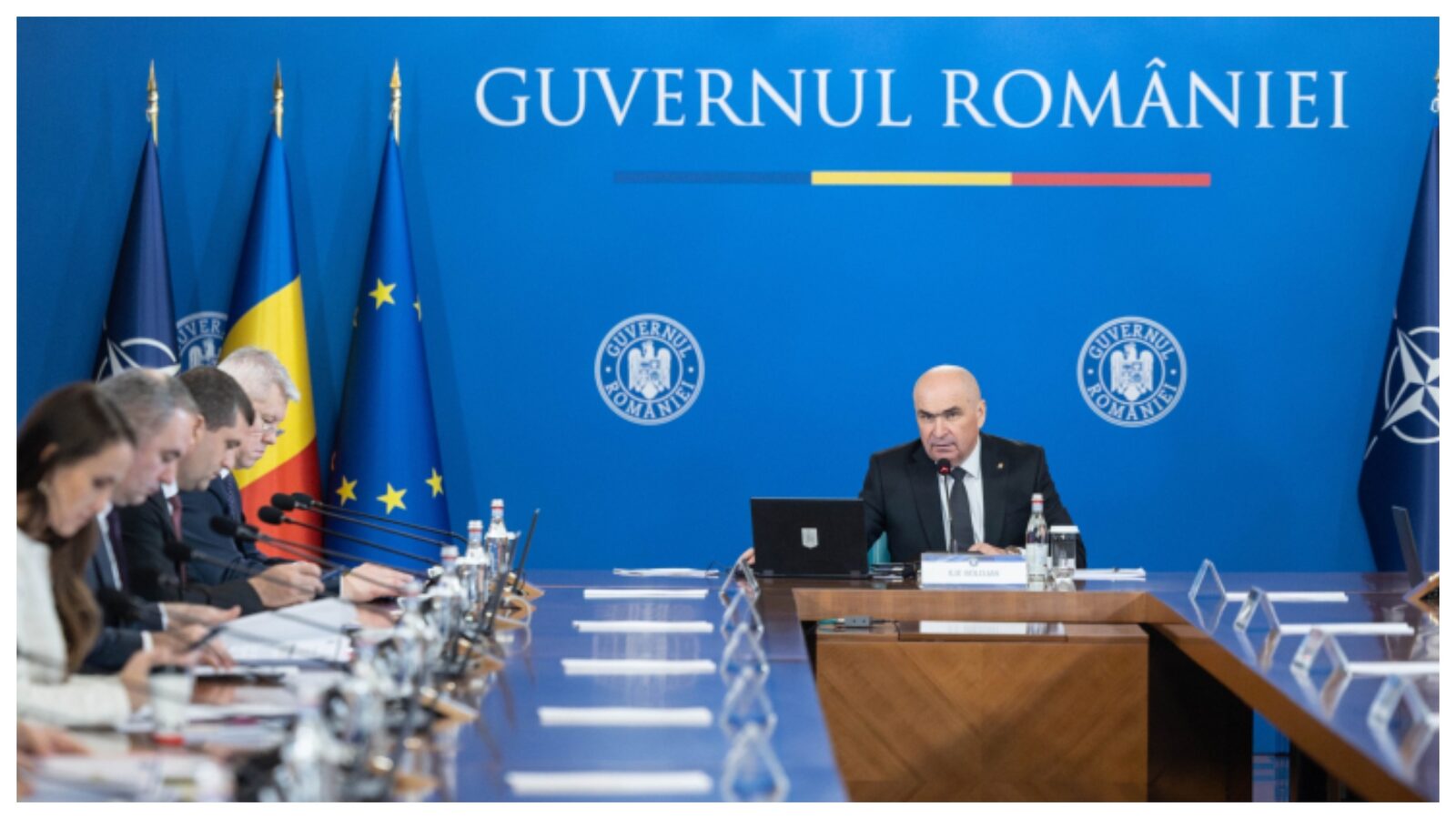 PSD dă ultimatum premierului Bolojan: Demisia sau ieșirea de la guvernare