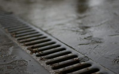 Negoiță, afacere cu scurgeri: 3.000 de euro pe o gură, 500/metru de țeavă