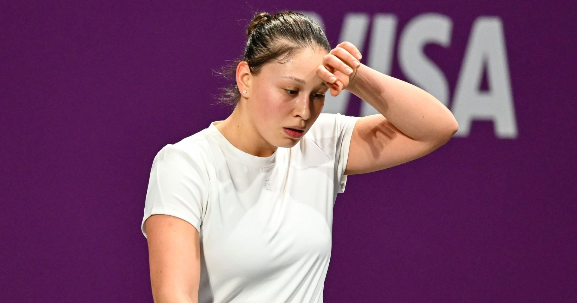 România a suferit o înfrângere la Cupa Billie Jean King Echipa feminină de tenis a României a fost învinsă de Letonia, cu scorul de 2-0, miercuri, în cadrul Grupei C a zonei Europa/Africa din Grupa I valorică a Cupei Billie Jean King