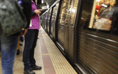 Cădere de tavan la metrou: Circulație blocată pe o magistrală din București